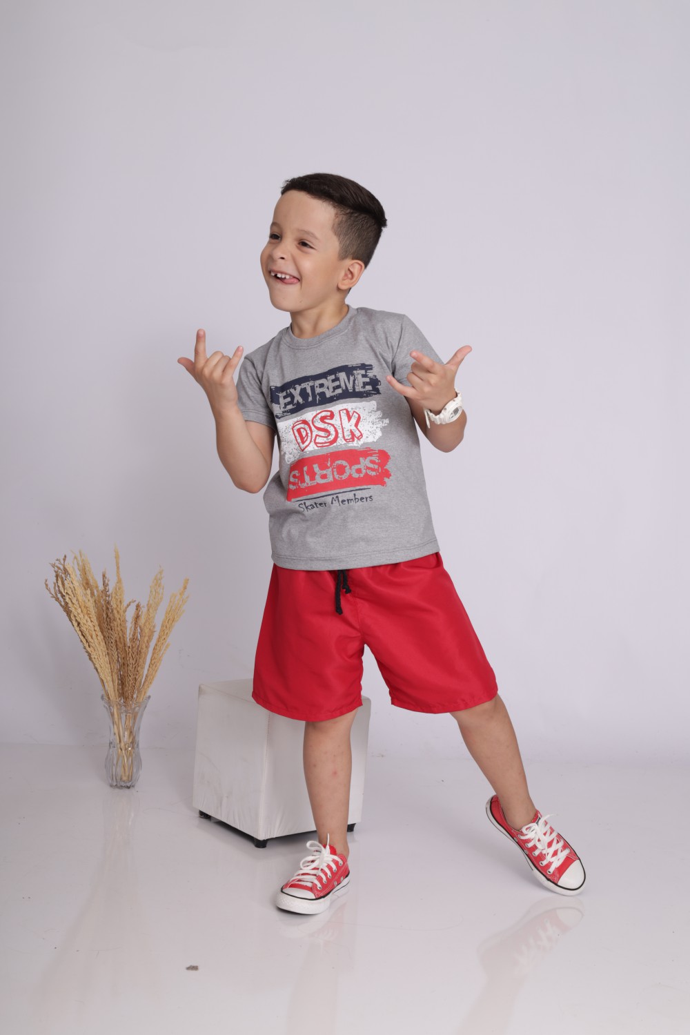 Conjunto Infantil Masculino Camiseta e Bermuda Tactel Vermelho/Vermelho